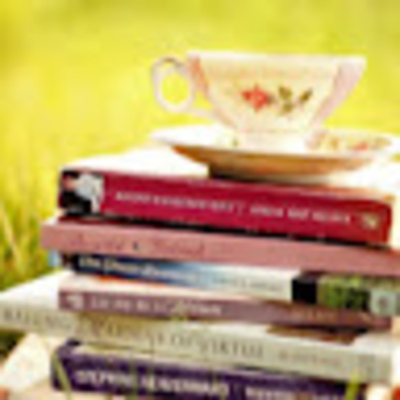 Meet your Posher, Nadia - Picture 1 of 1